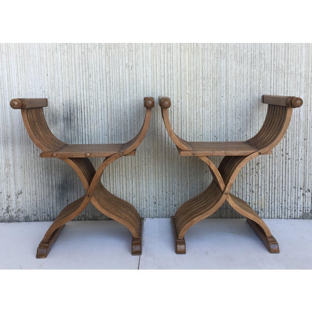 Wood 19th Century Carved Walnut Folding Scissors Savonarola Bench/Settee For Sale - Image 7 of 13