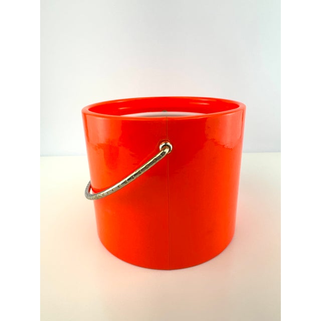 Metal 1960s Kraftware Bright Orange & Gold Mid-Century Modern Ice Bucket For Sale - Image 7 of 11