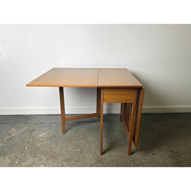 Wood Mid-Century Modern Teak Drop-Leaf Dining Table from Schreiber, 1960s For Sale - Image 7 of 9