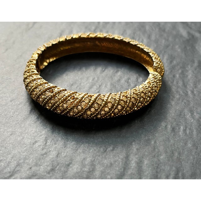 Hollywood Regency 1980s Pair of Vinage Italian Nautical Inspired Bangle Bracelets For Sale - Image 3 of 10