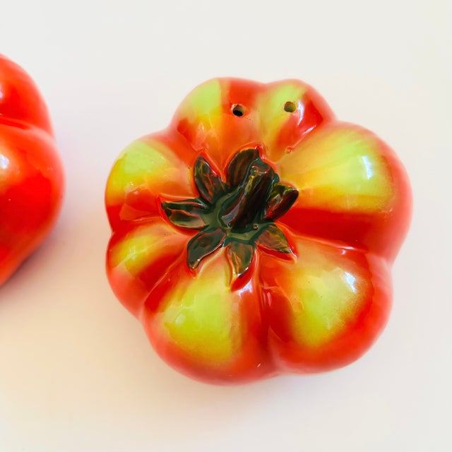 Mid Century Ceramic Tomato Salt and Pepper Shakers, Japan 1960s For Sale In San Francisco - Image 6 of 12