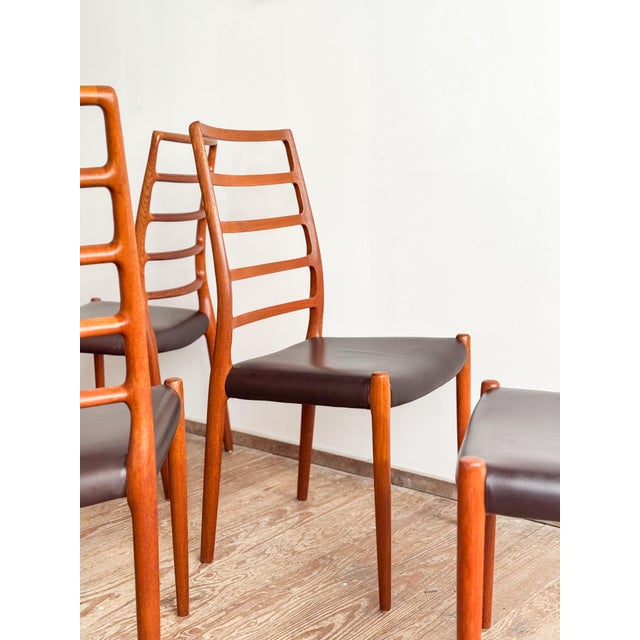 Mid-Century Danish Model 82 Embassy Chairs in Teak and Leather by Niels O. Møller for J. L. Mollers, Set of 6 For Sale - Image 6 of 18