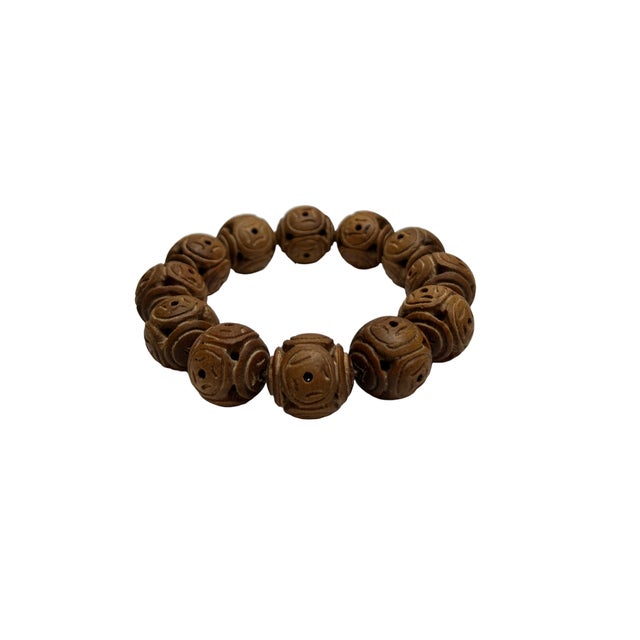 Asian Sandalwood Coin Pattern Carving Beads Hand Rosary Praying Bracelet For Sale - Image 3 of 6