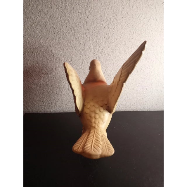 1980s Pair of Vintage 1980s Royal Haeger Usa 649 650 Doves Figurines For Sale - Image 5 of 13