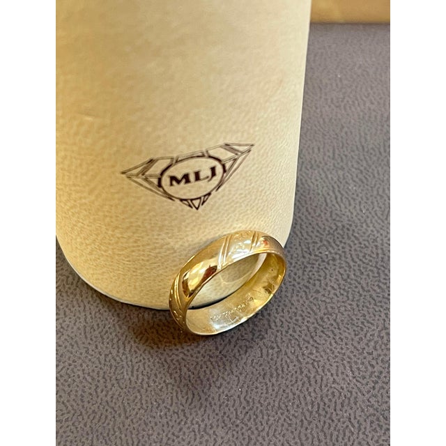 14 Karat Yellow Gold Classic Wide Wedding Band With Design Ring, Unisex Size 9 For Sale In New York - Image 6 of 18