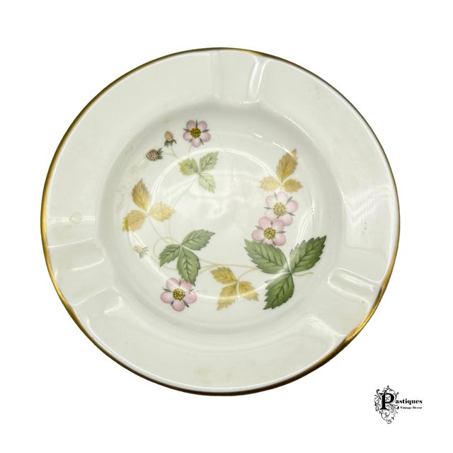 Late 20th Century Vintage Wedgwood Traditional Style Ceramic Ashtray For Sale - Image 5 of 5