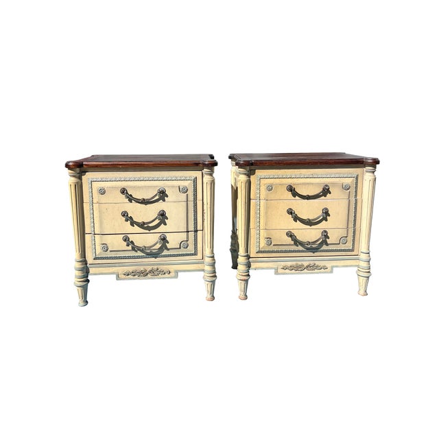 Vintage French Provincial Style Pair Nightstands or End Accent Side Tables For Sale - Image 4 of 11
