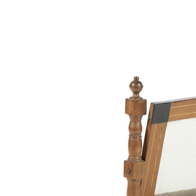 Furniture - Dressing table with tilting mirror - 19th century. Portuguese; 19th century in mahogany wood with satinwood...