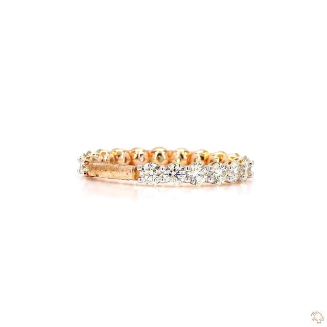 Metal 1.45 Carat Round Brilliant Cut Diamond Gold Ring, Size 6.5 For Sale - Image 7 of 9