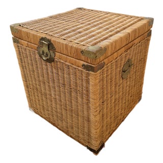 1970s Vintage Square Wicker Storage Chest Trunk With Etched Brass Hardware For Sale