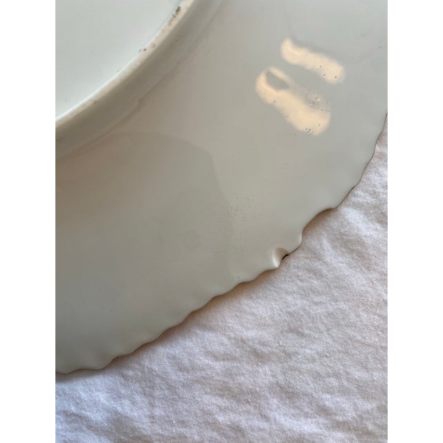 Early 19th Century Mid 19th Century Flight, Barr & Barr Worcester Armorial Porcelain Plate, Dating Back - Set of 6 For Sale - Image 5 of 5