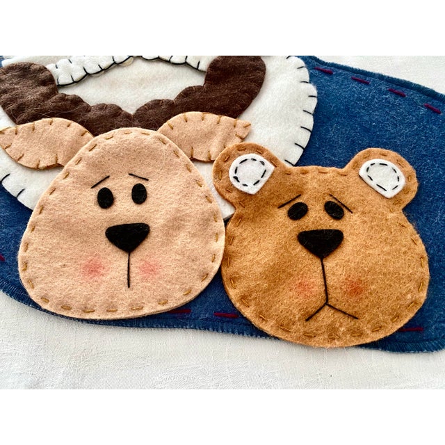 Vintage Crazy Mountain Imports "Porch & Parlour" Felt Christmas Stocking - Primitive Folk Art Santa, Reindeer & Bear Excellent Condition For Sale - Image 11 of 13