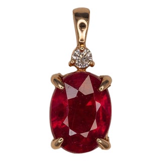 1.7Ct Madagascar Ruby Pendant With Natural Diamond Accent: Solid 14k Gold, 8x6mm For Sale