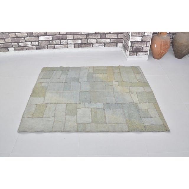 Turkish 1960s Decorative Aantolian Oushak Hemp Rug For Sale - Image 3 of 10