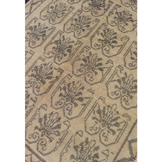 Mid 20th Century Light Taupe, Gray-Green, and Cream Turkish Tulu Vintage Rug With Latticework For Sale - Image 5 of 13