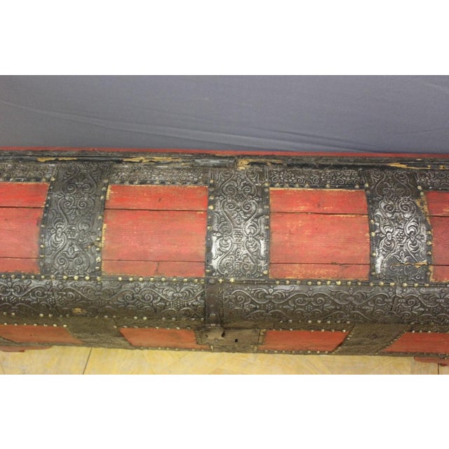 Early 18th Century Hammered Iron & Fir Chest For Sale - Image 6 of 14