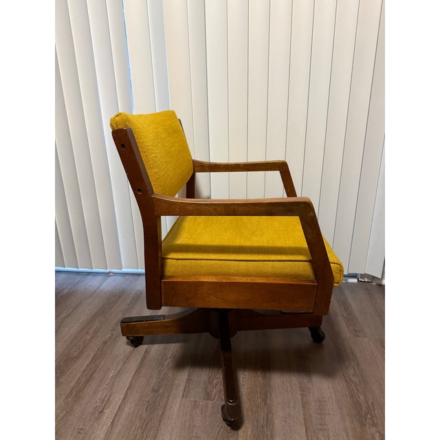 Mid-Century Modern MCM Jasper Rolling Swivel Office Chair. For Sale - Image 3 of 6