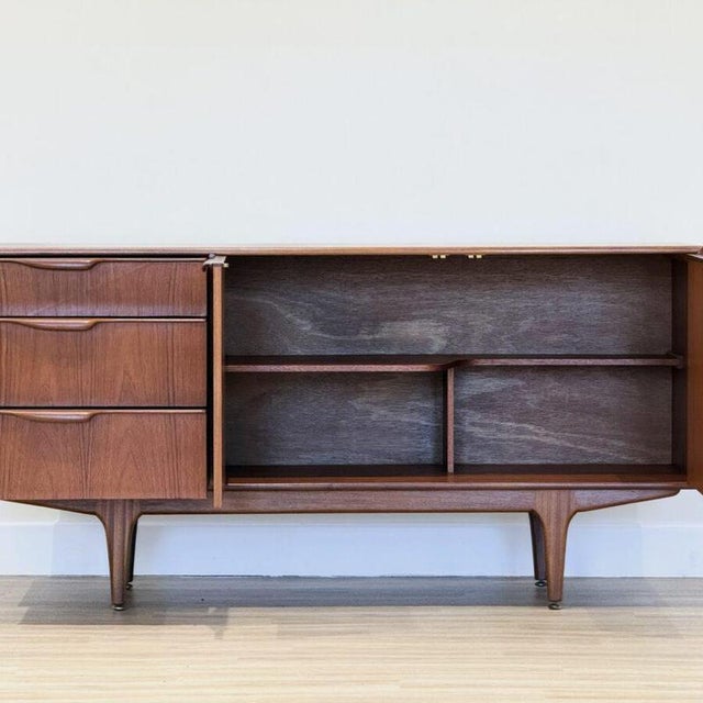 Small Moy Sideboard from McIntosh For Sale - Image 3 of 18