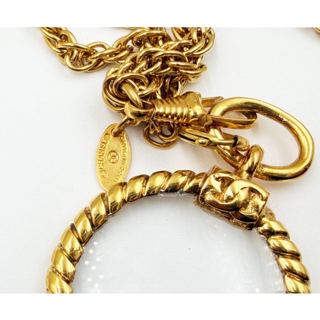 1990s 1990s Chanel Vintage Gold Plated CC Magnifying Glass Double Chain Long Necklace For Sale - Image 5 of 6