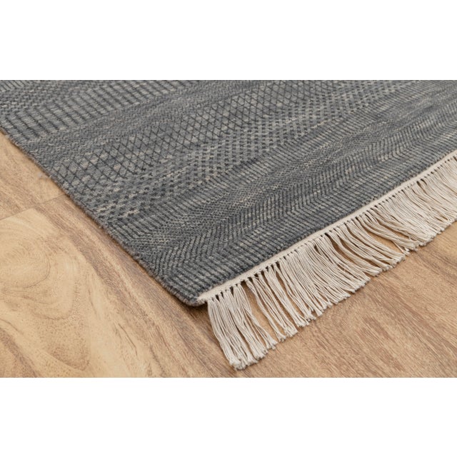 10' x 14' Savannah Hand Knotted Modern Grey Wool & Silk Rug For Sale - Image 6 of 18