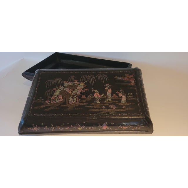 Black Lacquer Box With Mothe of Pearl Inlay - 18th Century For Sale - Image 9 of 14