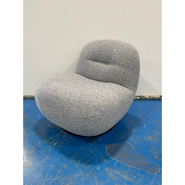 Modern Modern Slipper Swivel Chair. For Sale - Image 3 of 7
