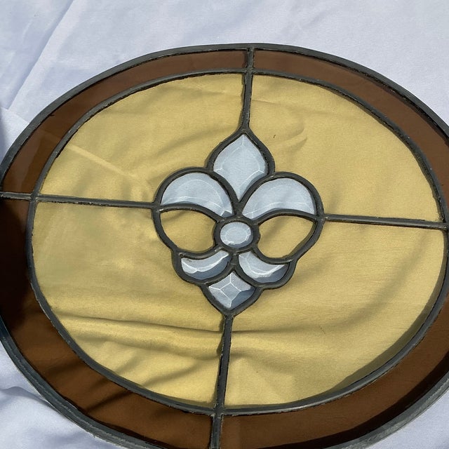 Light Yellow Large Vintage Round Slag Stained Glass and Beveled Glass Round Panel/Window For Sale - Image 8 of 11