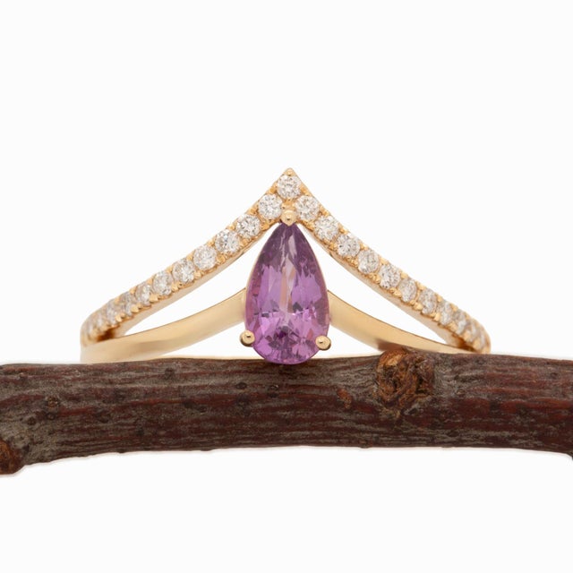 Modern Pink Sapphire Ring With Natural Diamonds Accents: Solid 14k Gold, 7x4mm For Sale - Image 3 of 10