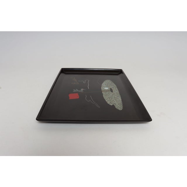 Mid-Century Black Resin Inlaid Shell and Metal Golf Motif "Birdie" Tray by Couroc For Sale - Image 4 of 16