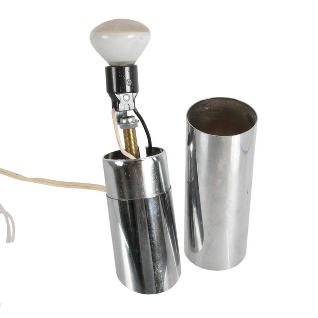 Late 20th Century Postmodern Chrome Cylindrical Spotlight Table Lamp With Angled Tubular Design For Sale - Image 5 of 5