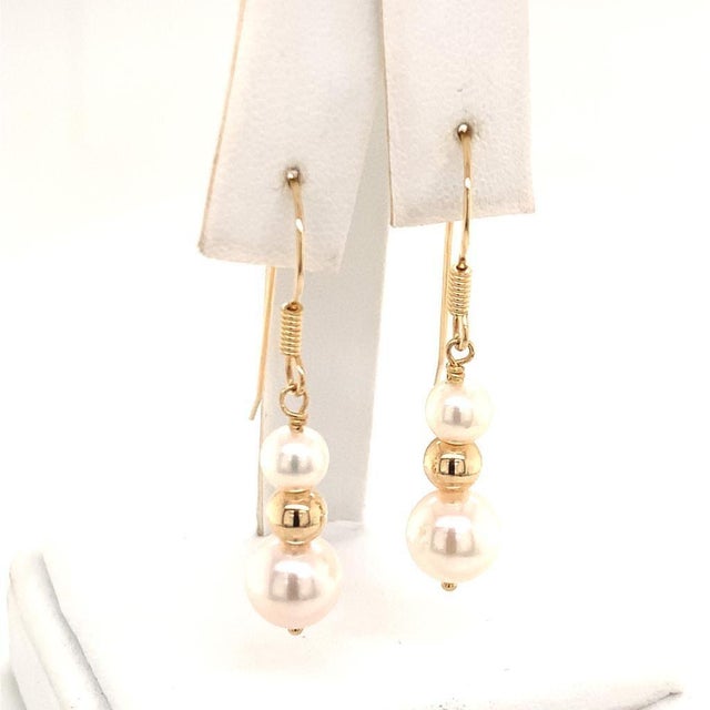 Traditional Akoya Pearl Earrings 14 Karat Gold Certified For Sale - Image 3 of 17