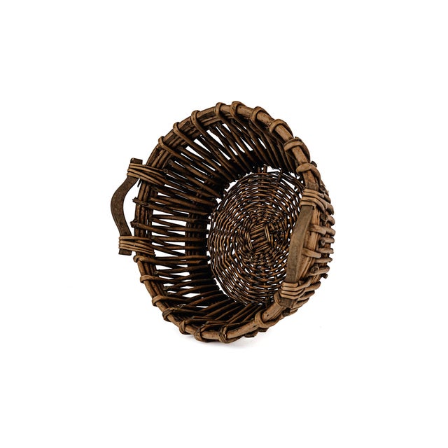 French Provincial Vintage Handmade Willow Wicker "Foraging" Basket For Sale - Image 3 of 6