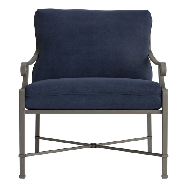 Brown Jordan Venetian Lounge Chair, Mica frame with Fusion Neptune fabric For Sale