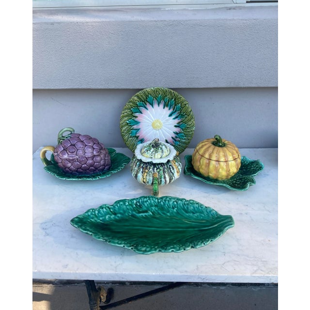 Late 19th Century French Majolica Daisy Plate Orchies, Circa 1890 For Sale - Image 5 of 5