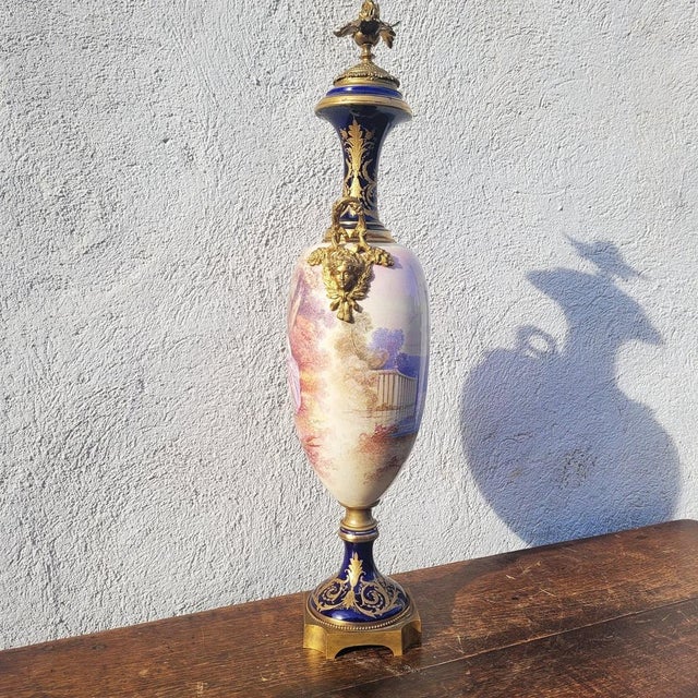 Large 19th Century Vase in Porcelain and Bronze For Sale - Image 10 of 18
