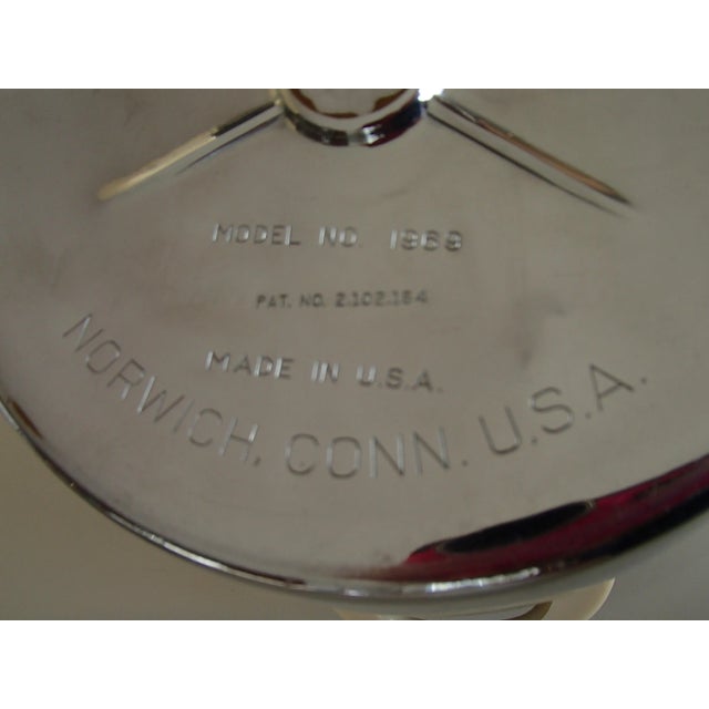 American Ice Cube Trays from Thermos, 1950s, in Flawless conditions. Designed 1950 to 1959 This piece has an attribution...