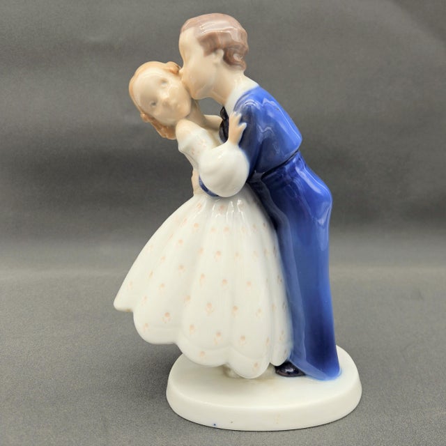 The First Kiss Figurine in Porcelain by Claire Weiss for Bing & Grøndahl, 1950s For Sale - Image 6 of 6