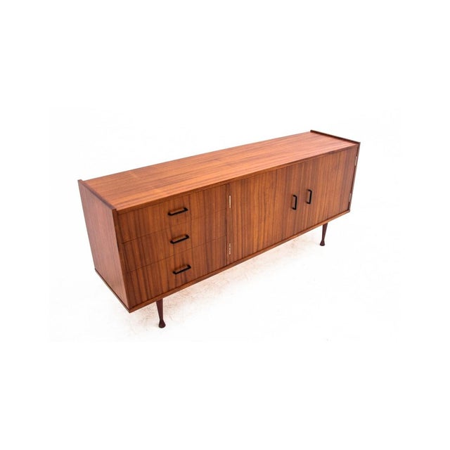 Vintage Chest of Drawers in Walnut, Poland, 1960s For Sale - Image 4 of 11