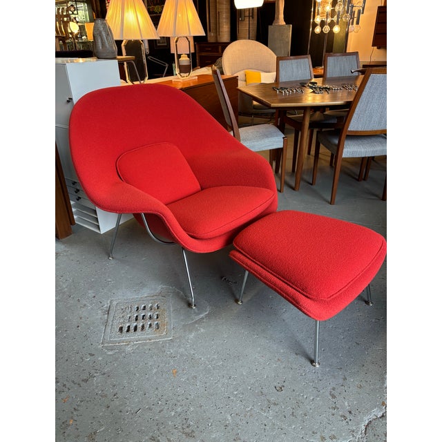 Eero Saarinen for Knoll Red Boucle Womb Chair and Ottoman For Sale - Image 9 of 10