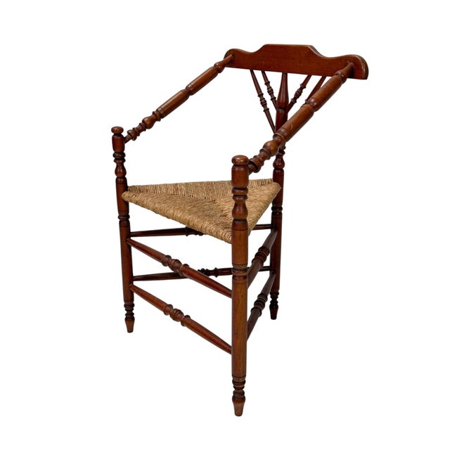 Antique French Provincial Triangular Corner Chair in Beech Frame, 1900s For Sale - Image 4 of 11