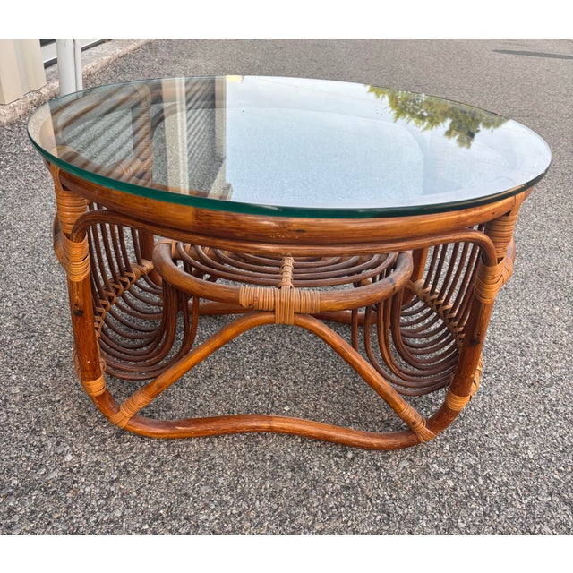 Mid-Century Modern 1970s Italian Mid Century Rattan and Glass Coffee Side Table For Sale - Image 3 of 12