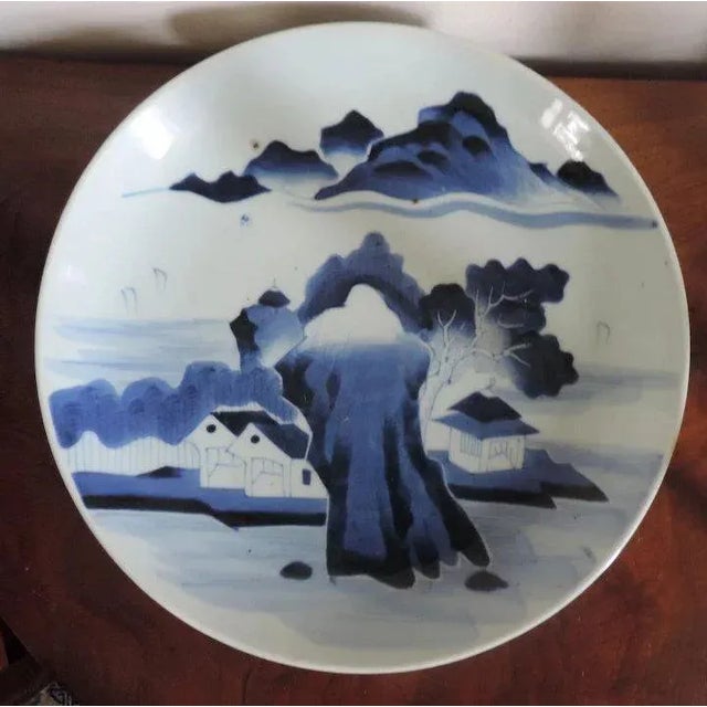 Chinese 18th Century Blue & White Chinese Porcelain Charger Platter For Sale - Image 3 of 10