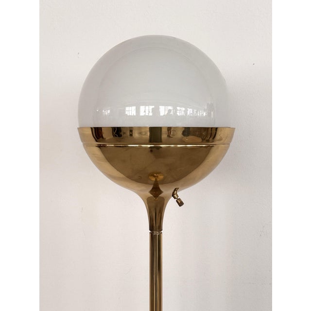Brass and Glass Globe Floor Lamp from Vereinigte Werkstätten München, 1970s For Sale - Image 4 of 18