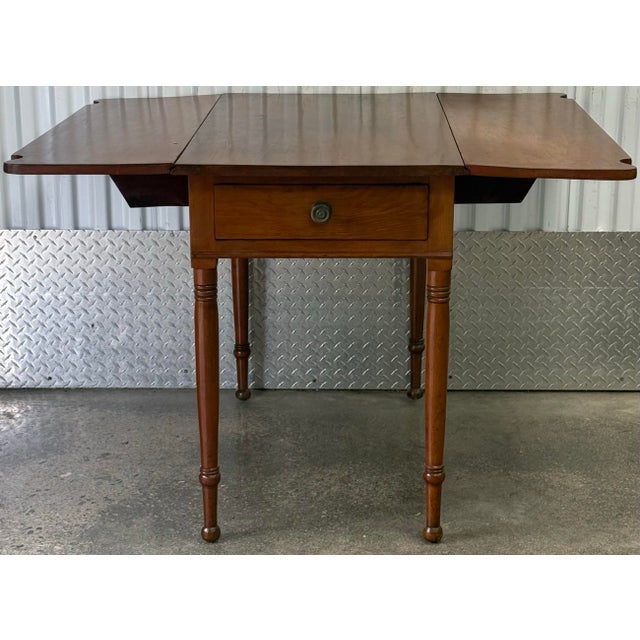 Traditional Early 19th Century Solid Cherry Dropleaf Federal Style Table For Sale - Image 3 of 12