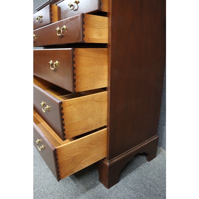 Kittinger Mahogany Gentleman’s Chest Williamsburg Adaptation For Sale - Image 9 of 12