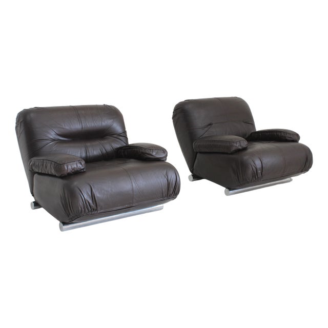 Vintage Lounge Chairs in Brown Leather by Giuseppe Munari, 1970s, Set of 2 For Sale