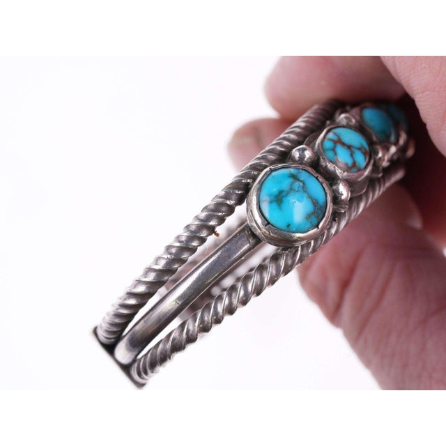 Turquoise C1950's Bisbee Turquoise Native American Silver Bracelet For Sale - Image 8 of 9
