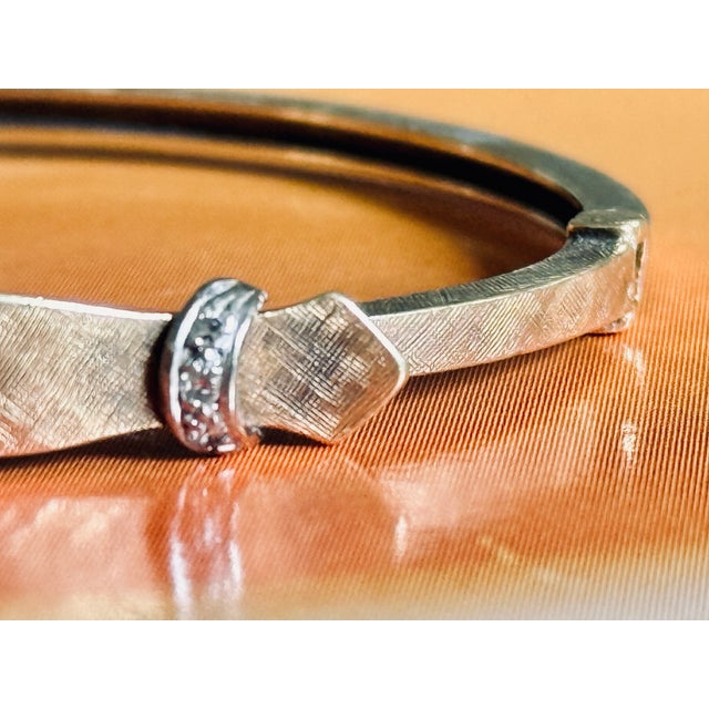 Mid Century 18k Yellow Gold Florentine Finish Diamond and Crescent Bangle Bracelet For Sale - Image 12 of 15