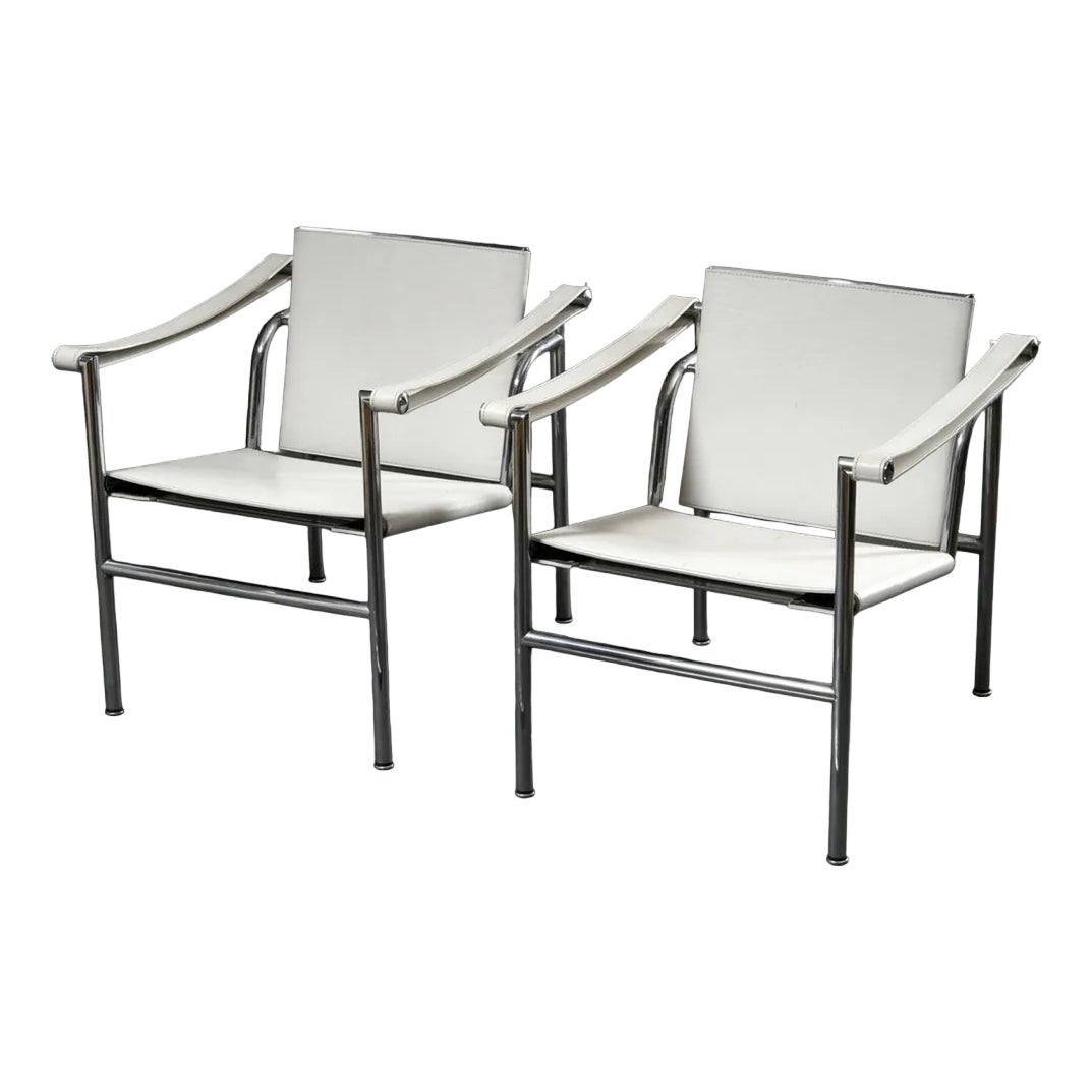 White Leather LC1 Basculant Chair by Le Corbusier, Pierre