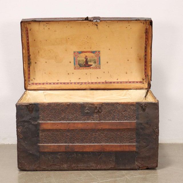 Neo-Renaissance Wood Chest For Sale - Image 6 of 12